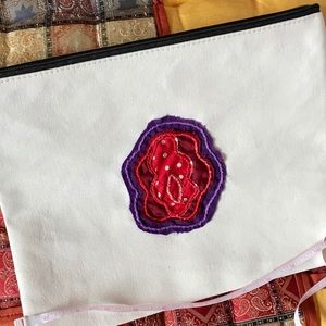 Yoni/Vag/Pussy/Vulva Zipper Bag